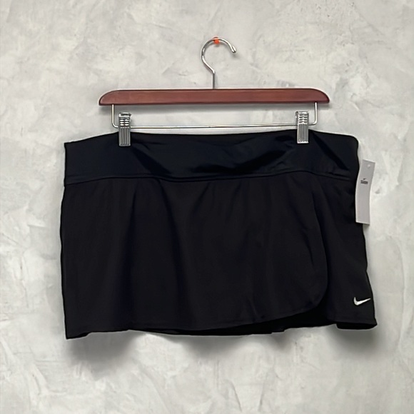 Nike Women XL Essential Swim Boardskirt - Picture 2 of 11